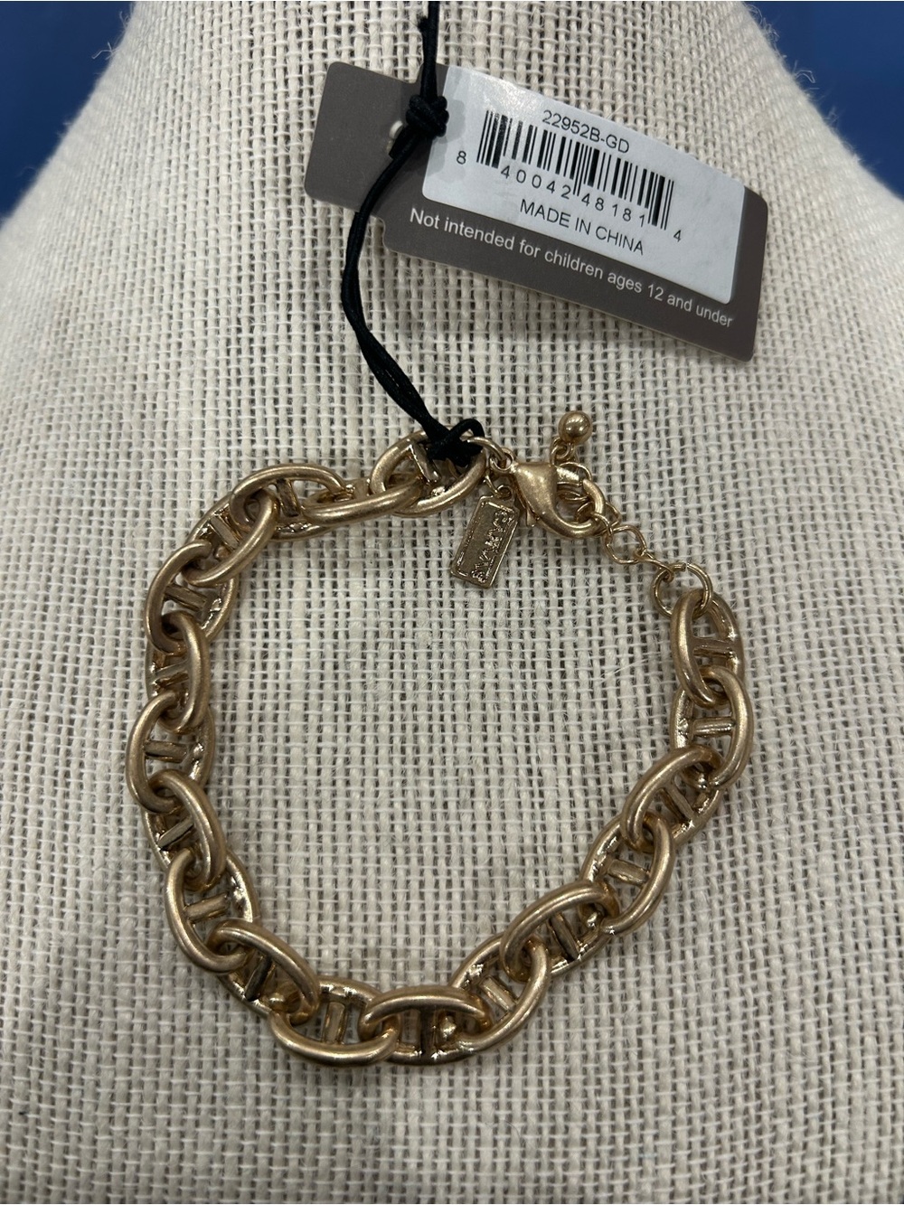 Canvas Gold Link Bracelet - Classic Chain Style